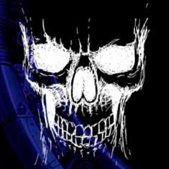 Dødningehoved, hvid på mørk baggrund