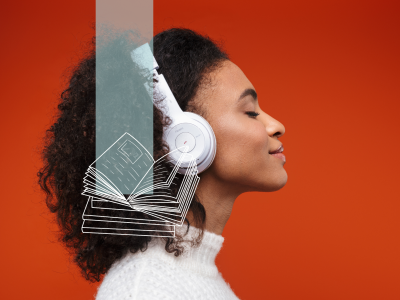 kvinde lytter til lydbog