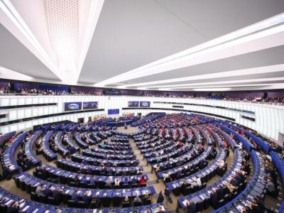 Oversigtsbillede over EU-Parlamentssalen i Strasbourg