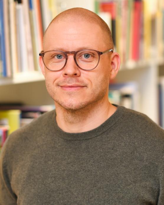 Lars H.